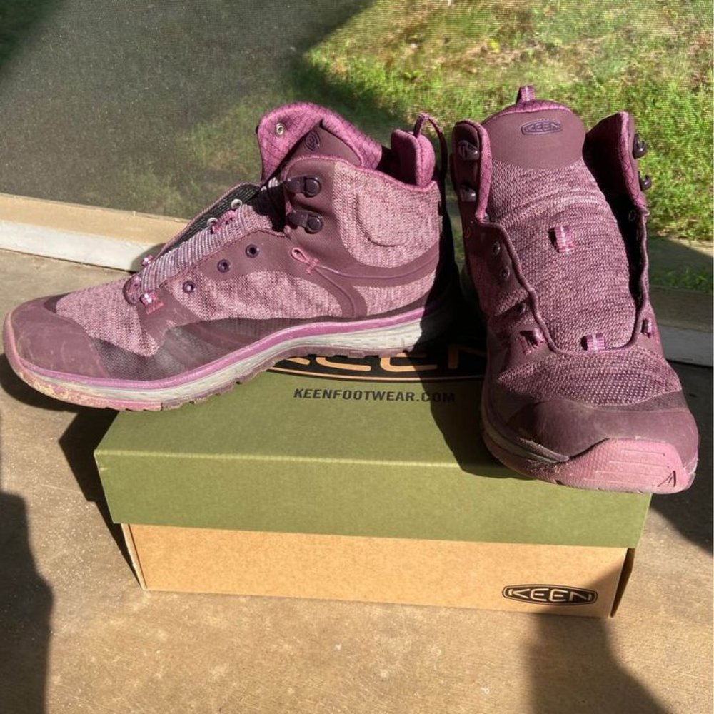 Keen Women's Terradora hiking boots size 10.5